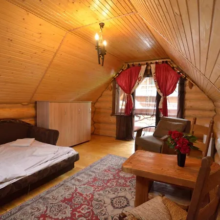 Drin-Lux-Cotteges 3* Slavske