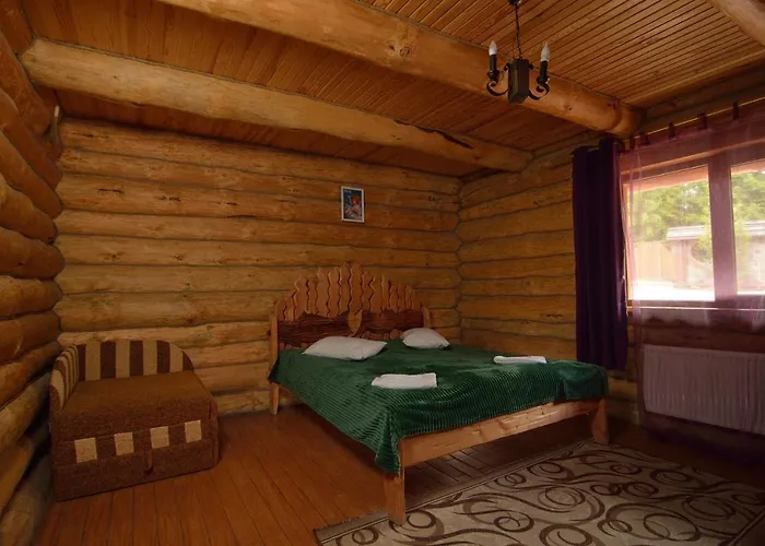 Drin-Lux-Cotteges Guest house Slavske